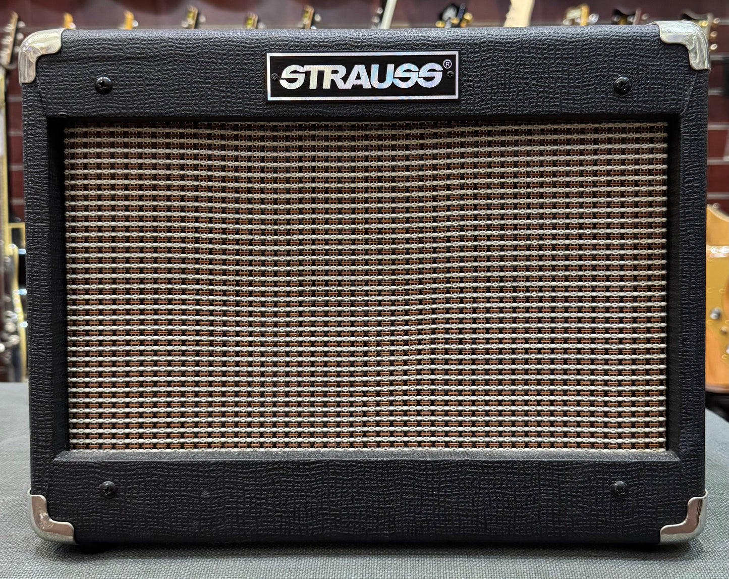 Strauss SM-T5 5 Watt Combo Valve Amplifier - Pre-Loved