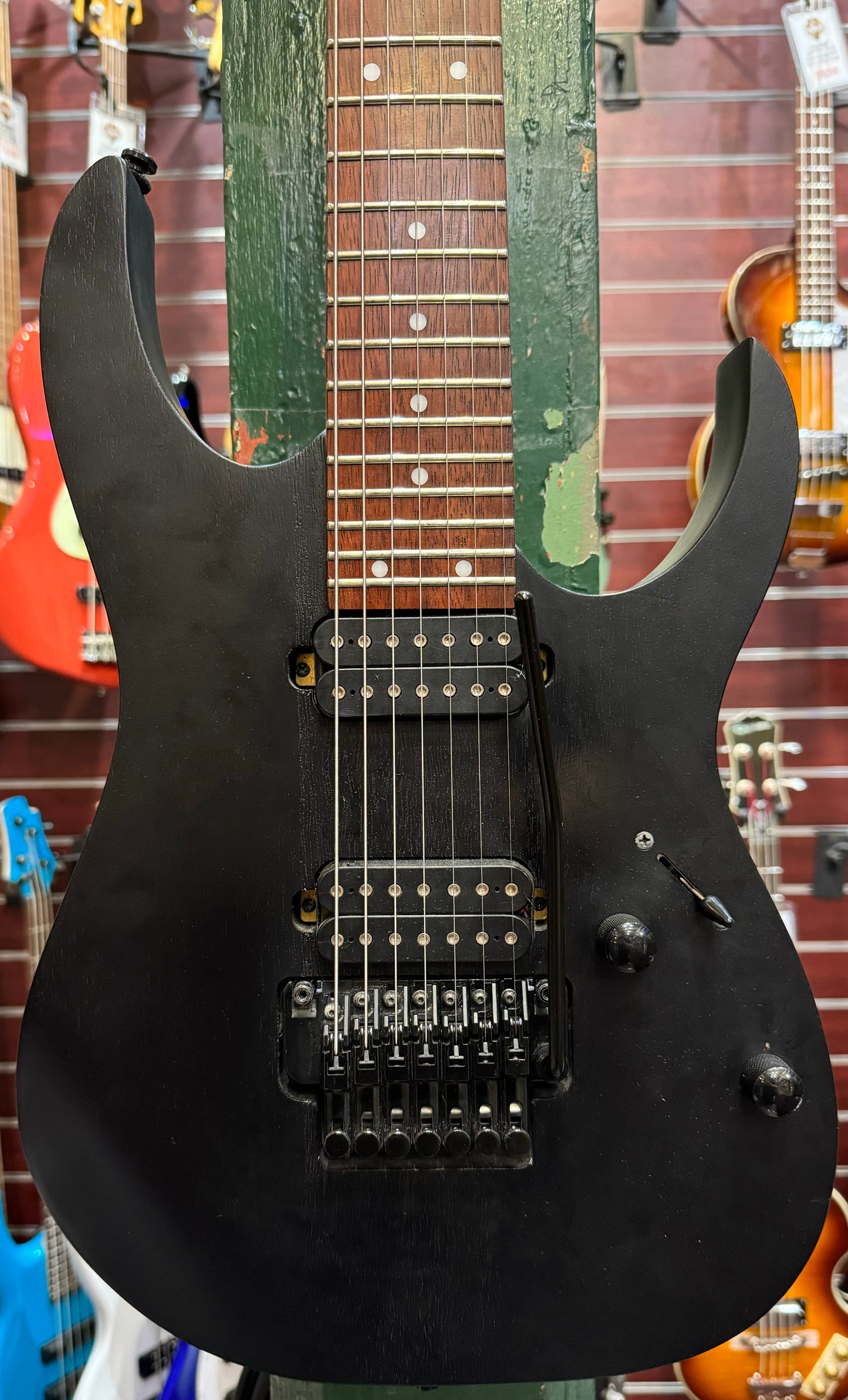 Ibanez RG7420Z - 7-String - Black - Pre-Loved