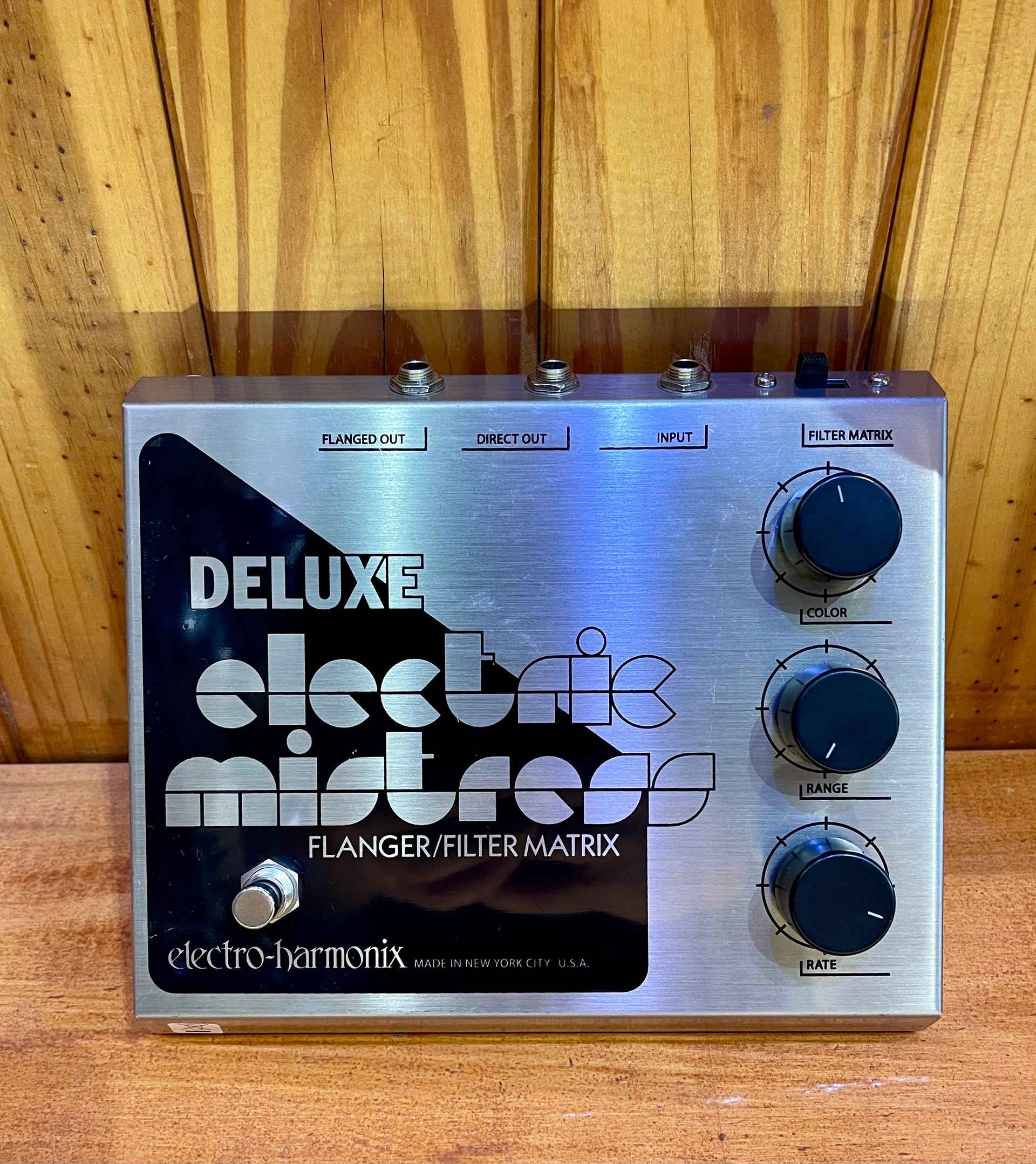 Electro Harmonix Deluxe Electric Mistress (Reissue) - Pre-Loved | Guitar  Bros