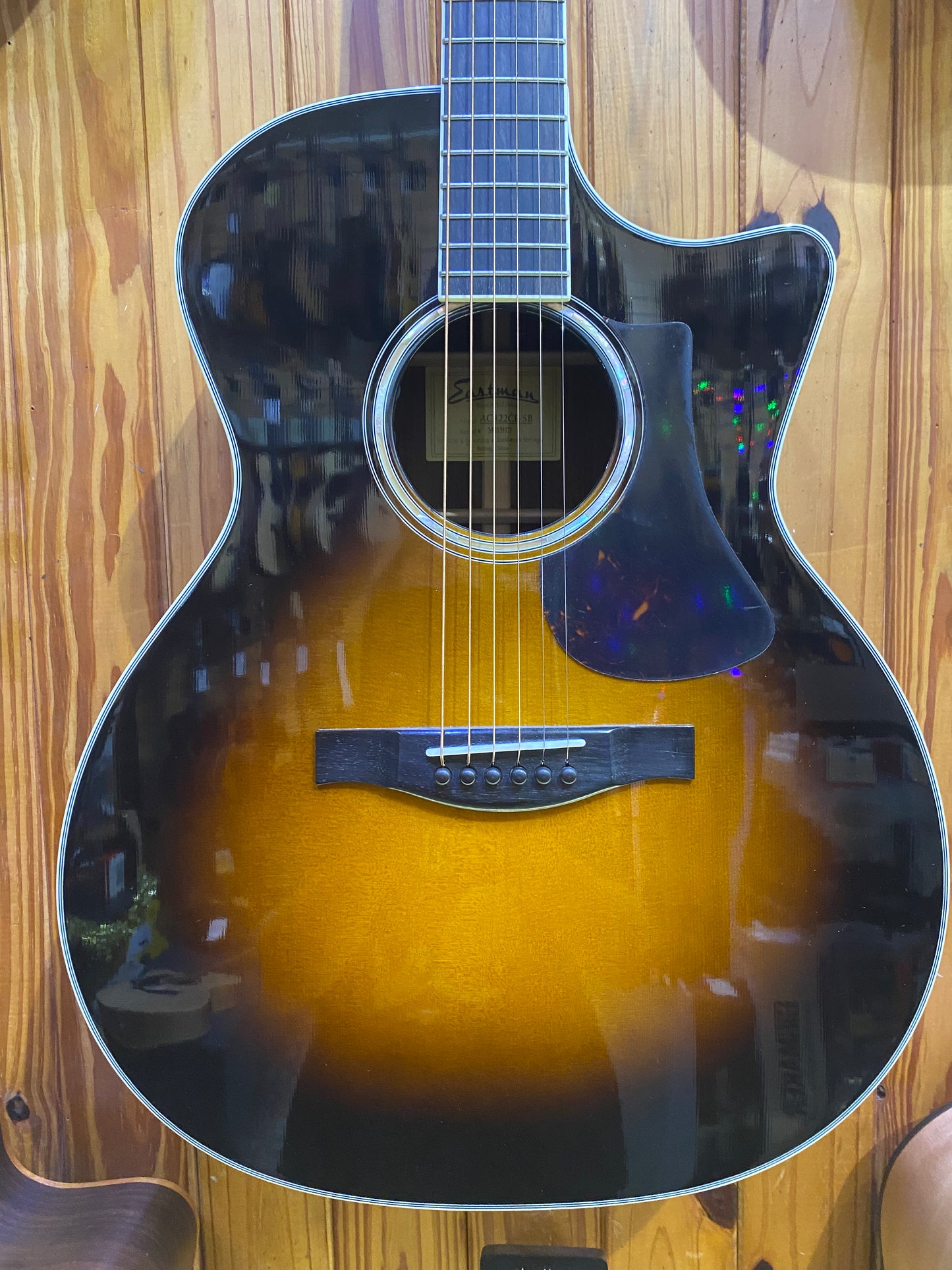 Eastman AC422CE Grand Auditorium Acoustic Sunburst