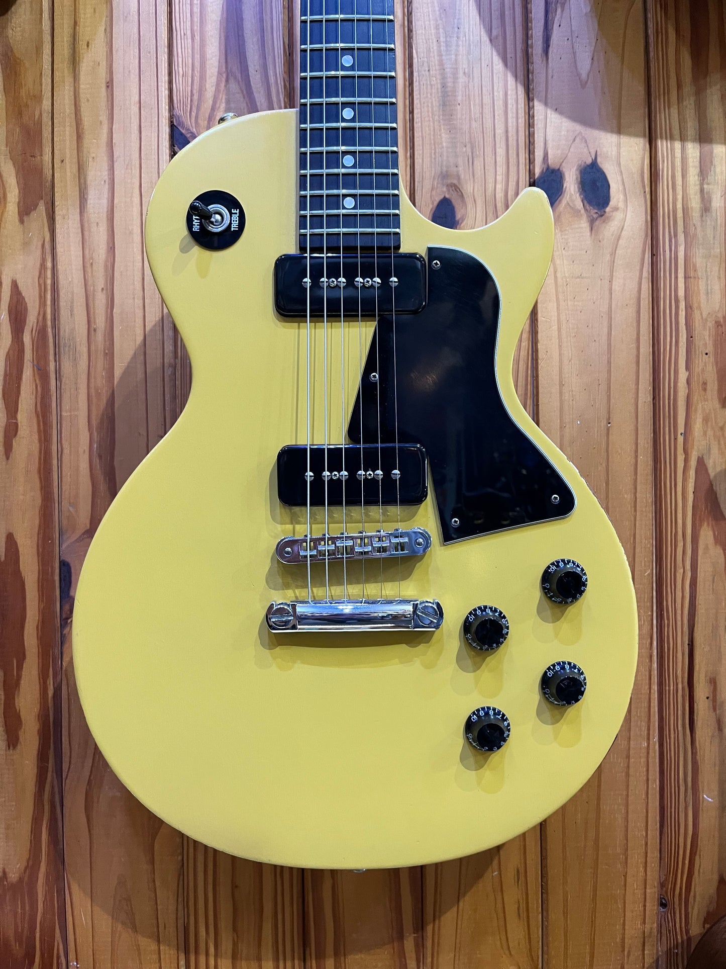 Gibson Les Paul Special Worn TV Yellow - Pre-Loved