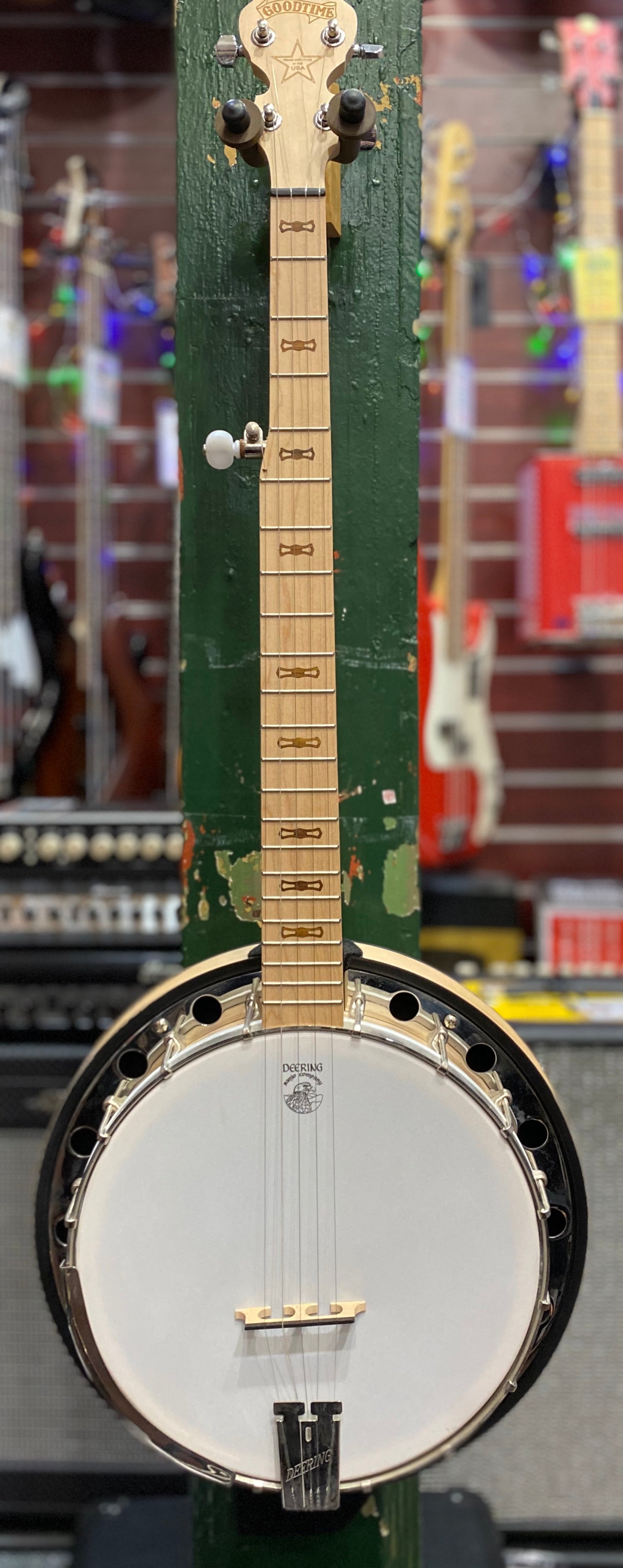 Deering goodtime deals banjo with resonator